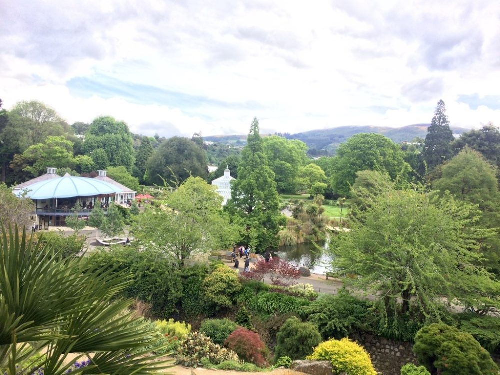 ニュージーランドのダニーデン植物園高台からの眺め