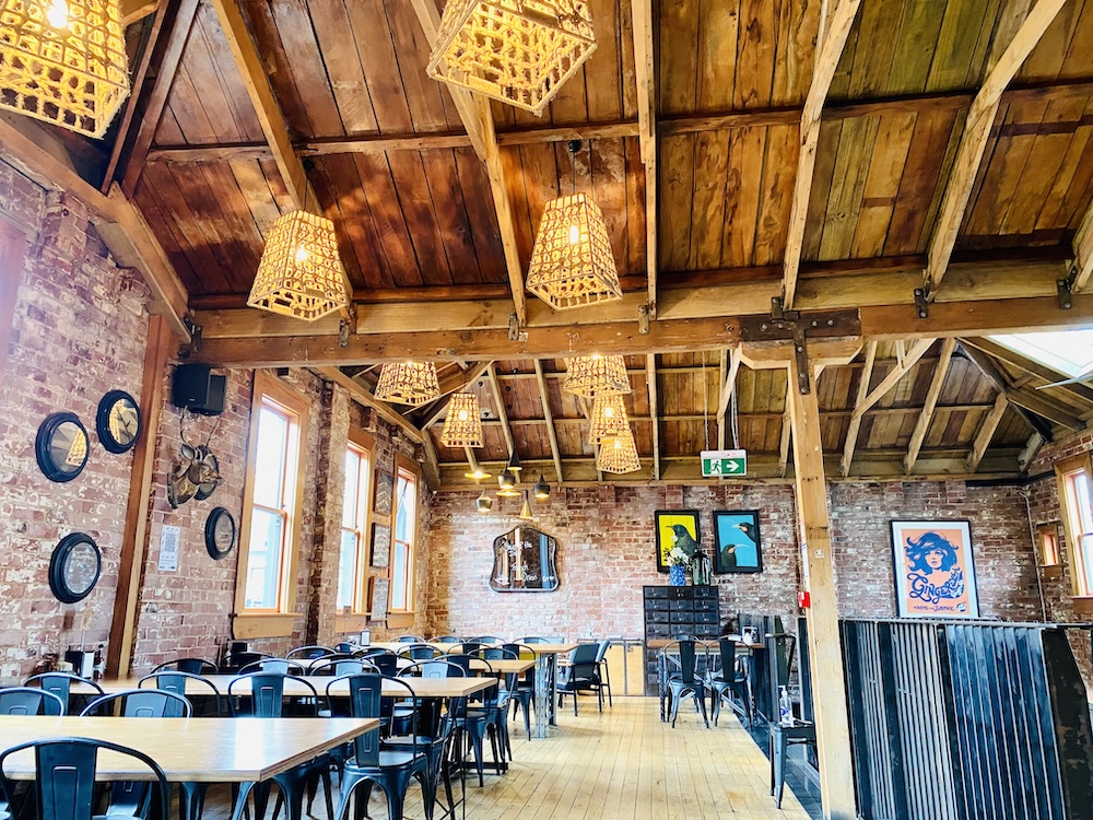 ダニーデンのおすすめカフェVogel Street Kitchen2階の様子