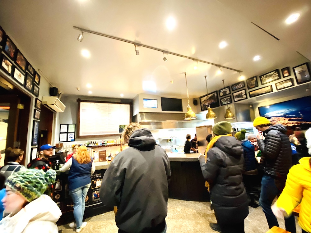 クイーンズタウンのファーグバーガー 店内